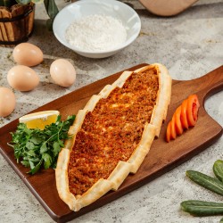 Kıymalı Pide
